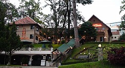 Khách Sạn Thanh Thủy ( Empres Đà Lạt )