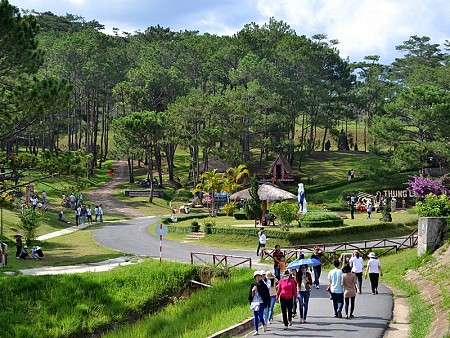 Dinh Bảo Đại - Thiền Viện Trúc lâm - Thác Đatanla - Đồi vọng cảnh Robin 3 Ngày Đêm Siêu Khuyến Mãi Tháng 1,2