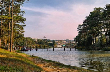 Hồ Than Thở - Nốt Lặng Bình Yên Của Người Đà Lạt Hồ Than Thở - Nốt Lặng Bình Yên Của Người Đà Lạt
