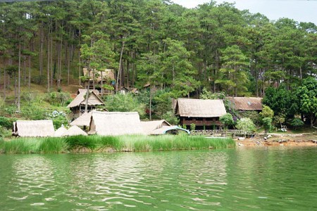 Thiền Viện Trúc Lâm - Dinh Bảo Đại - Thác Datanla - Nhà Thờ Chánh Tòa - Thung Lũng Tình Yêu - Chùa Vạn Hạnh