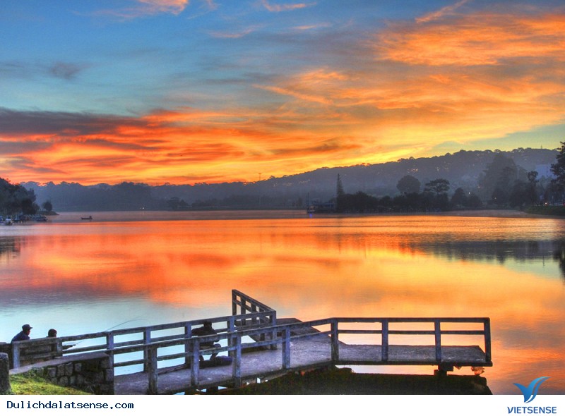 Hồ Xuân Hương - Ảnh 2 Hồ Xuân Hương - Ảnh 2