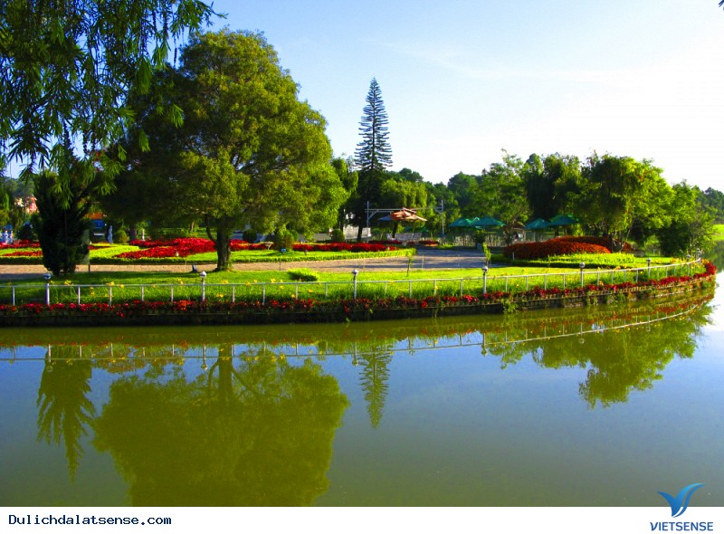 Hồ Xuân Hương - Ảnh 3 Hồ Xuân Hương - Ảnh 3