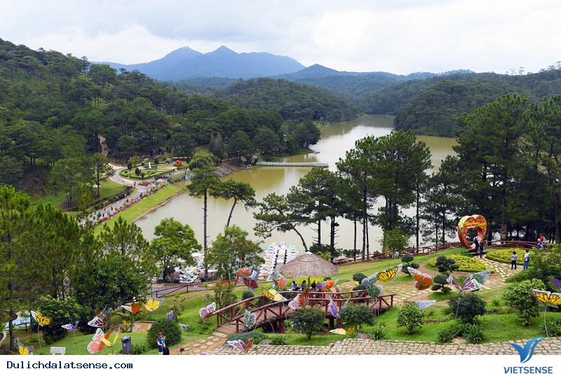 Thung lũng tình yêu địa điểm đẹp cho mối tình đầu - Ảnh 1 Thung lũng tình yêu địa điểm đẹp cho mối tình đầu - Ảnh 1