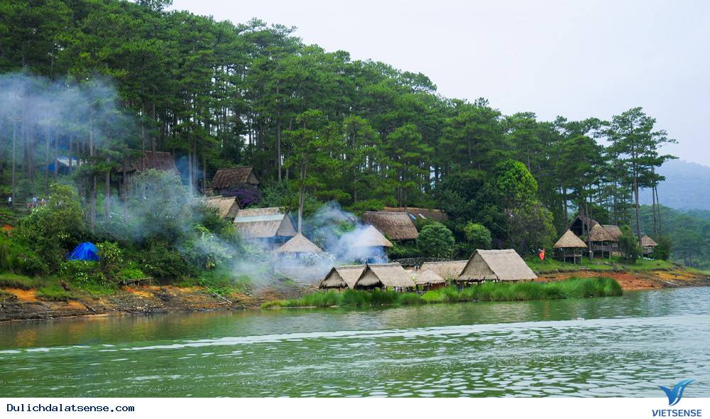 Đà Lạt hút khách trong dịp nghỉ Tết Dương lịch - Ảnh 4 Đà Lạt hút khách trong dịp nghỉ Tết Dương lịch - Ảnh 4