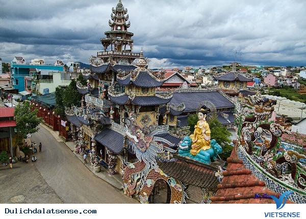 Chùa Ve Chai Đà Lạt - Ảnh 1