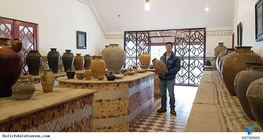 Khám phá gốm cổ trong Làng Cù Lần Đà Lạt - Ảnh 2 Khám phá gốm cổ trong Làng Cù Lần Đà Lạt - Ảnh 2