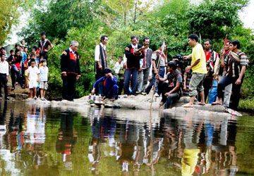 Lễ Hội Cúng Thần Bơ Mung Của Người Churu - Ảnh 3