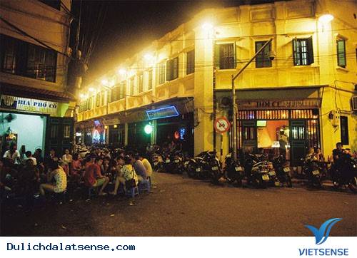 Những Khu Phố Tây Nổi Tiếng Văn Minh Độc Đáo Từ Bắc Vào Xem Qua - Ảnh 1